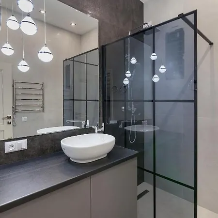 Apartment Апартамент З Дизайнерським Ремонтом *
